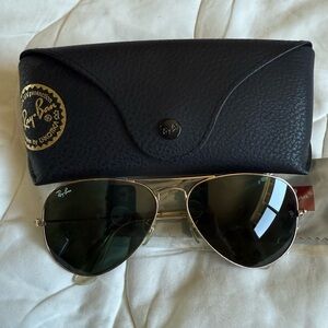 Ray-Ban Gold Aviator Sunglasses